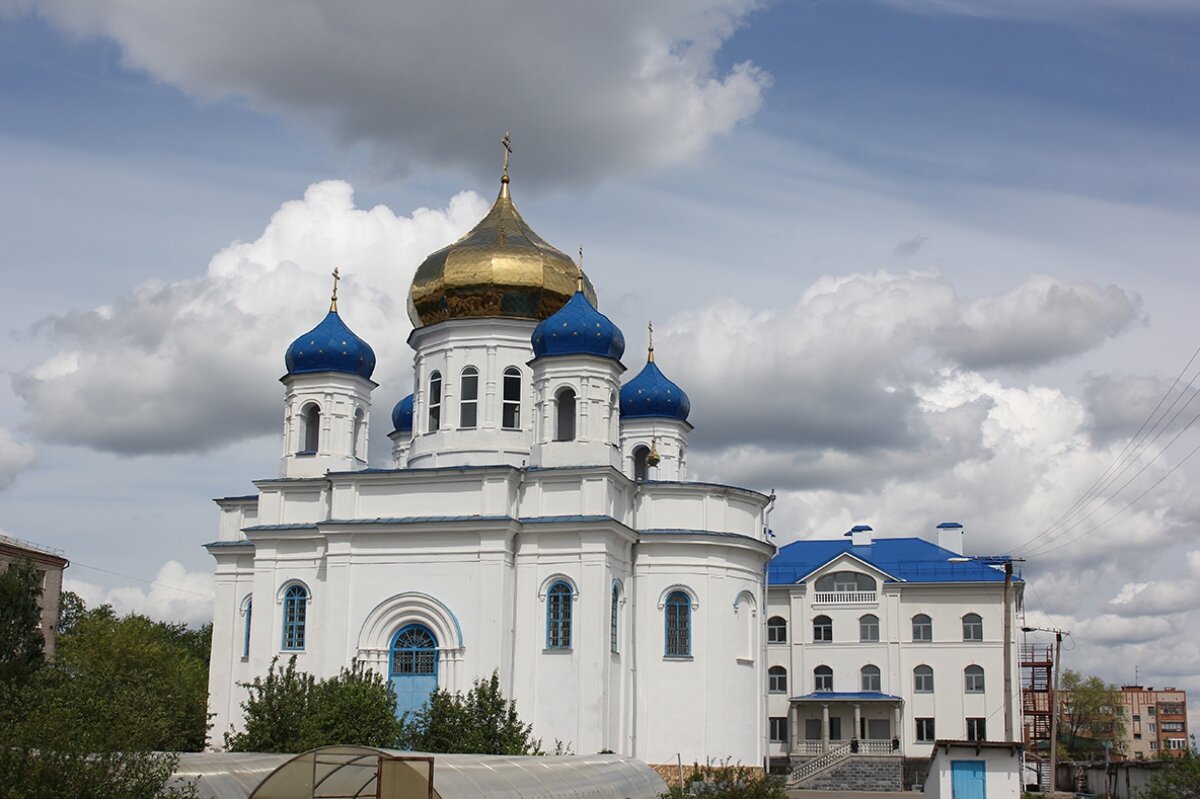 Храм в троицке. Свято-Казанский женский монастырь. Казанский монастырь (Троицк). Свято-Казанский женский монастырь Троицка Челябинской. Казанско-Богородицкий женский монастырь Троицк.