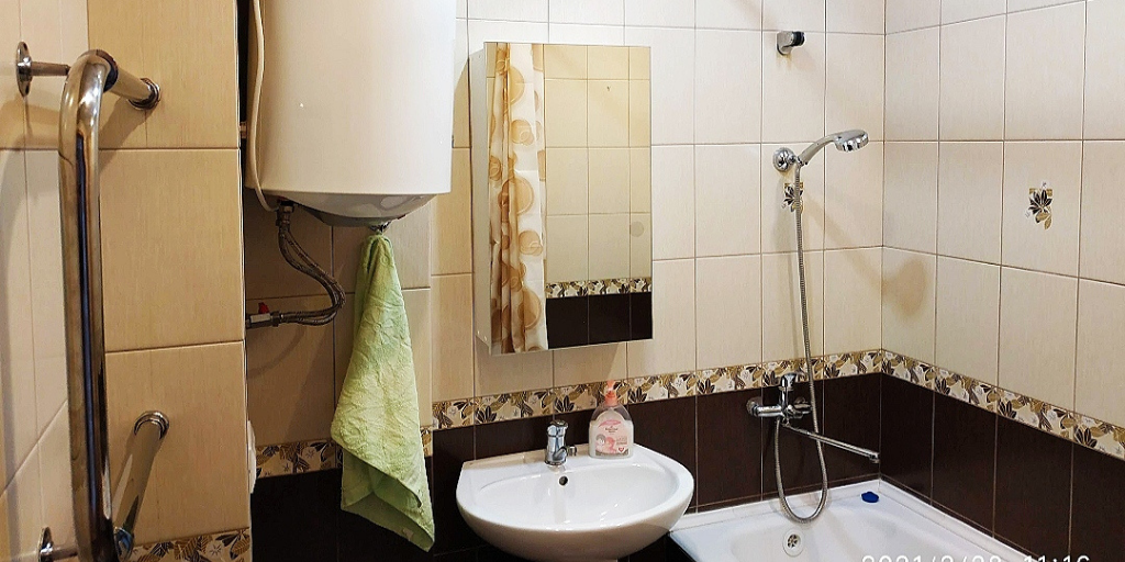 Ванная комната укомплектована всем необходимым. Фото автора