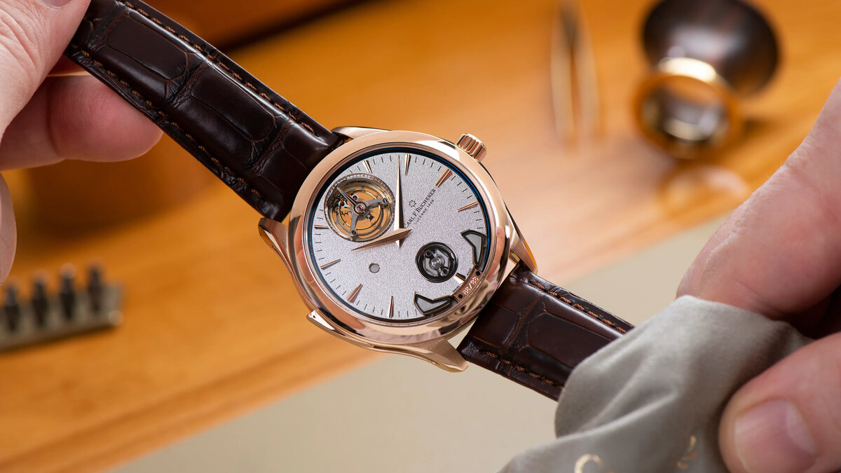 Наручные часы Carl F. Bucherer Manero Minute Repater Symphony