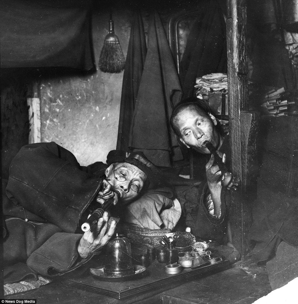 Опиумный притон