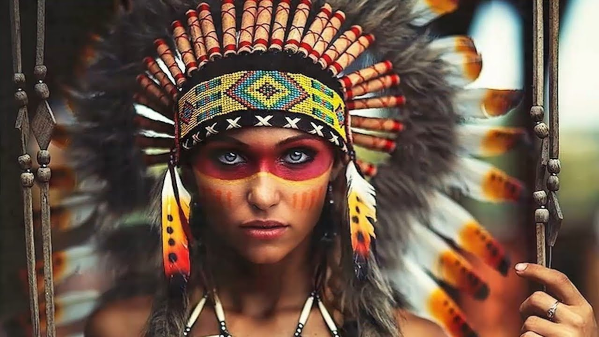 Воины Паука. В этом цикл сильные женщины буквально на каждой странице. Так что фото на обложку статьи, сами понимаете, тематическое.