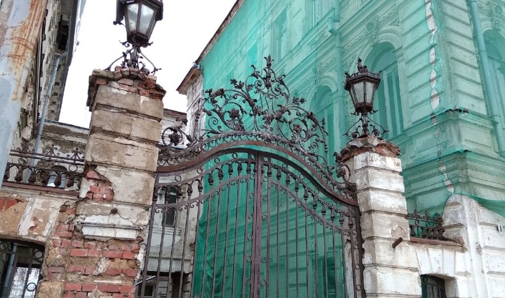 Здание музыкального колледжа на ул.Симановского