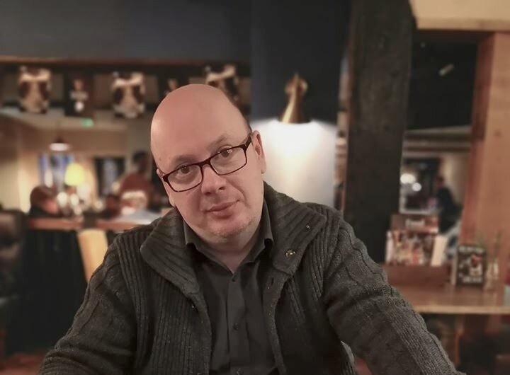 Слава Сэ в английском пабе. Вероятно, впервые. Фото Игоря Марьяша.