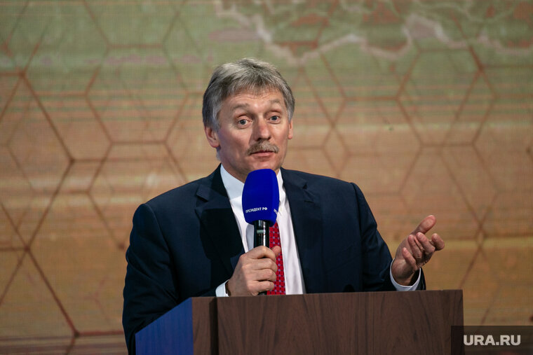    Песков заявил, что РФ и Китай постоянно обмениваются посланиями