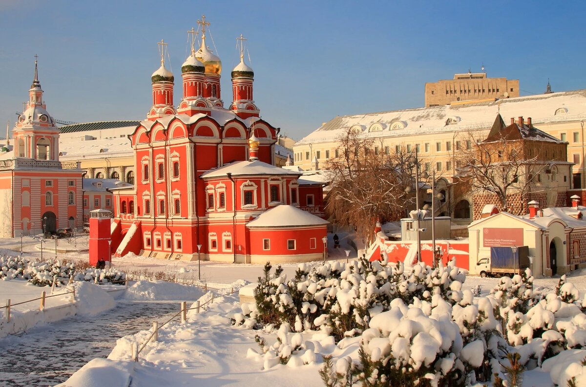 А знаете ли вы, что в России около одной тысячи двухсот городов, и каждый из них по-своему прекрасен.-2