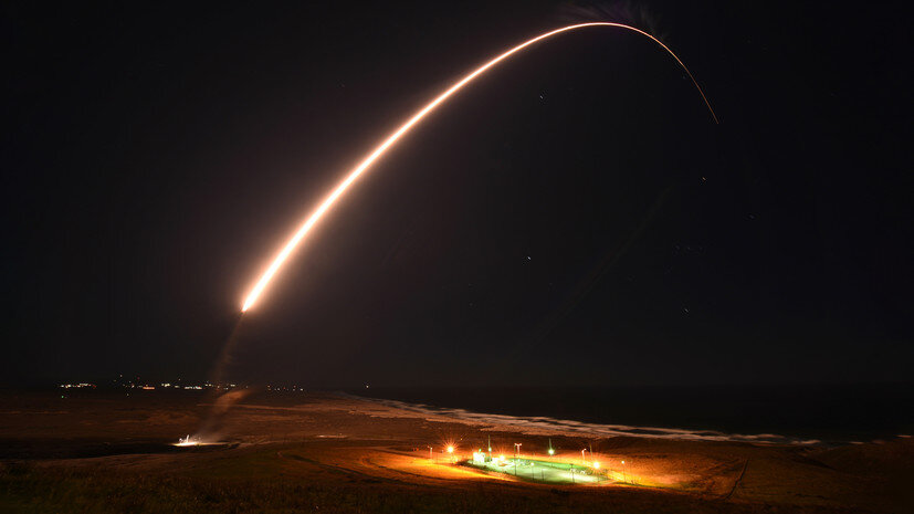     Испытательный пуск американской межконтинентальной баллистической ракеты Minuteman 3 AP Brittany E. N. Murphy/U.S. Army Space and Missile Defense Command