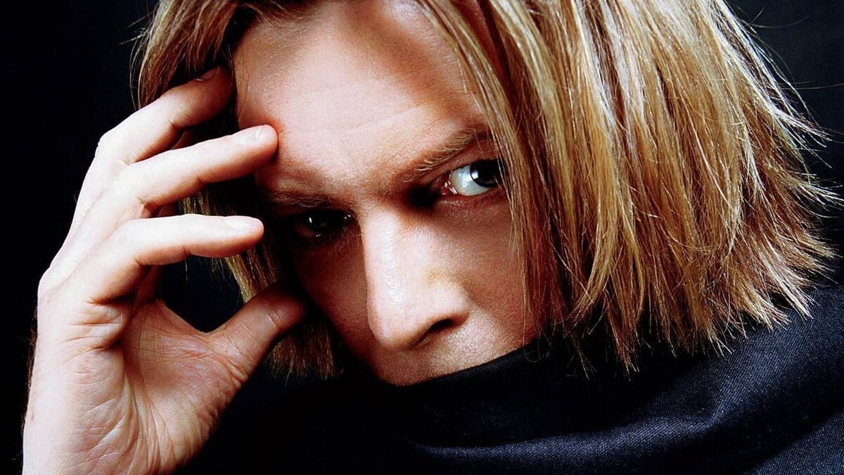 David Bowie. David Robert Jones (8 January 1947 – 10 January 2016) © photo https://wallpapercave.com/