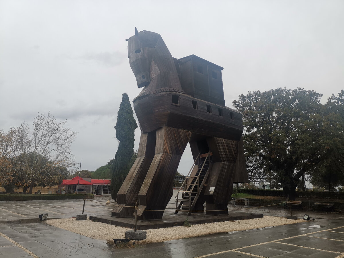 Античная Троя. Троянский конь.