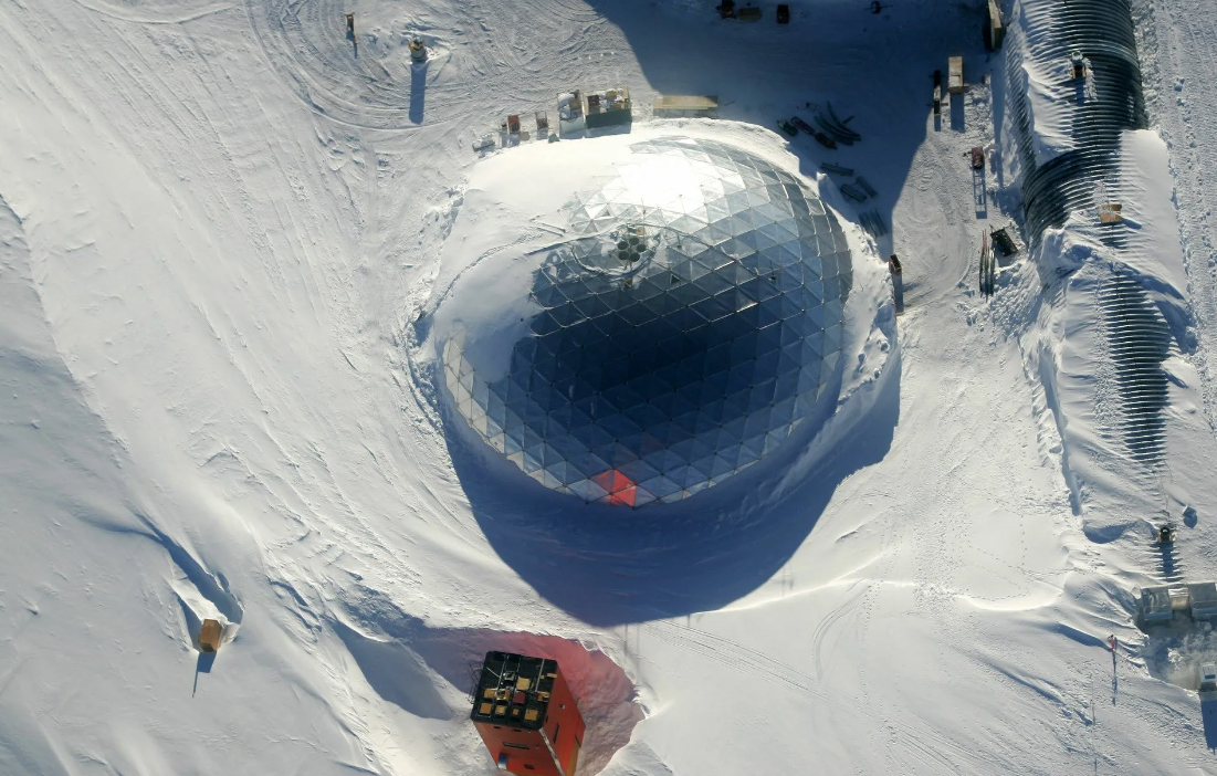 странные находки в антарктиде. пенеплен моусона антарктида. почему в антарктиде круглый. почему в антарктиде круглый. антарктида ice.