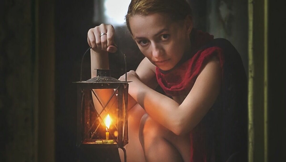     Тарифы на коммунальные услуги в Ростовской области упорно растут. Некоторые жители Дона сокрушаются, что после оплаты коммуналки, выживать на оставшиеся крохи приходится с трудом. Второй графой огромных платежей после теплоснабжения, является оплата за электричество.