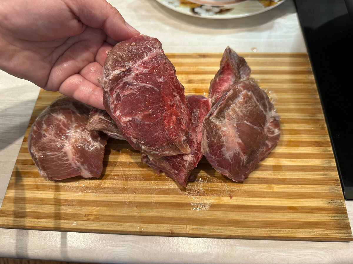 Фото автора. Мясо свиные щёчки.