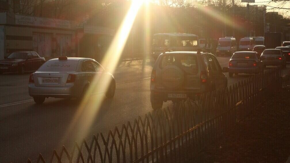     31 марта и 1 апреля прогнозируется магнитная буря, которая может оказать влияние на самочувствие многих людей, предупредили ученые.