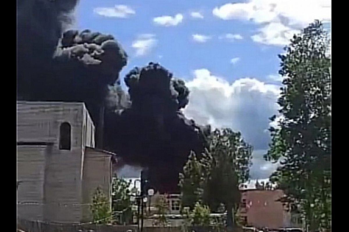    На видео попал крупный пожар в Фирово