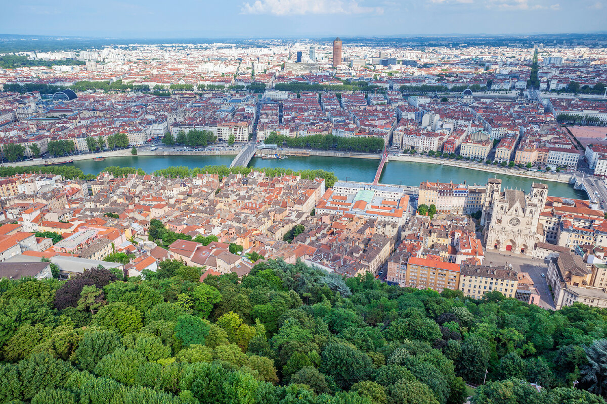 <a href="https://ru.freepik.com/free-photo/aerial-view-at-lyon-from-basilique-de-fourviere-hill-france_10585390.htm#query=%D0%A4%D1%80%D0%B0%D0%BD%D1%86%D0%B8%D1%8F%20%D0%BF%D1%80%D0%BE%D0%B2%D0%B8%D0%BD%D1%86%D0%B8%D1%8F&position=29&from_view=search&track=ais">Изображение от vwalakte</a> на Freepik