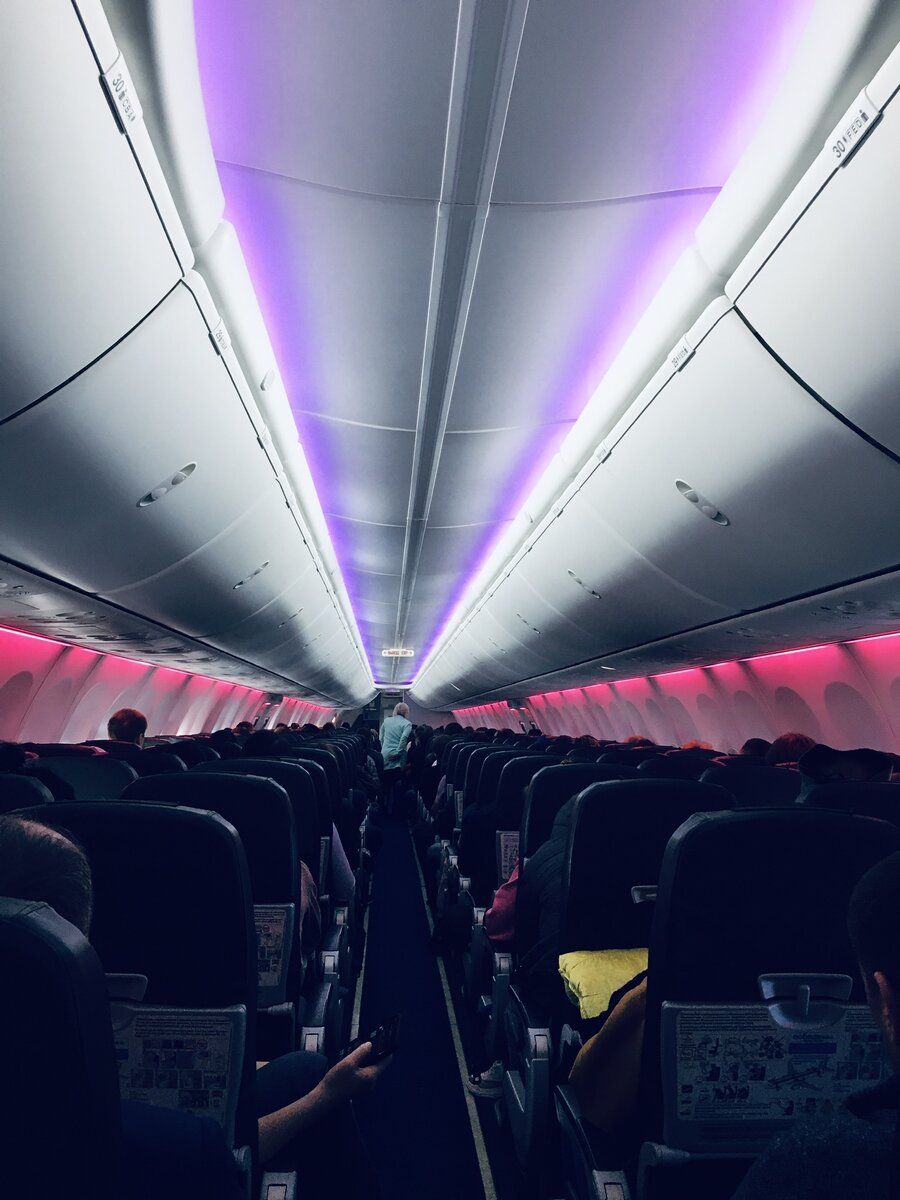 Как не странно, это самолёт авиакомпании «Победа»