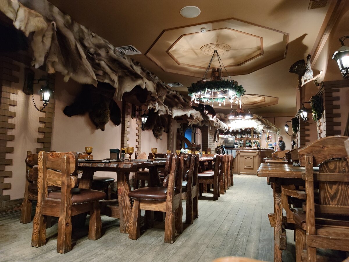 Интерьер ресторана. Аутентичненько