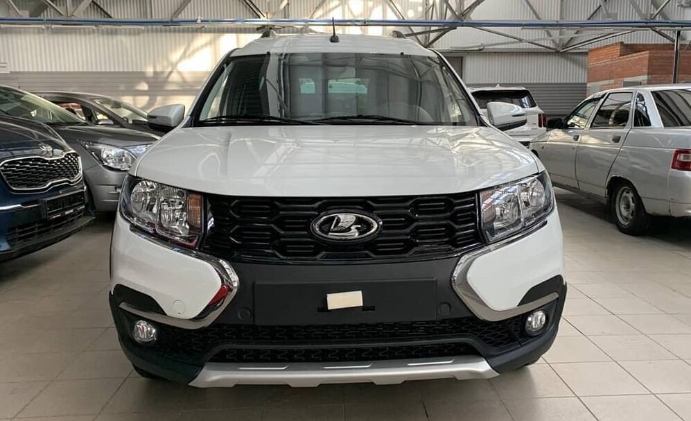 Lada Largus FL. Источник иллюстрации - instagram.com/rci_news/