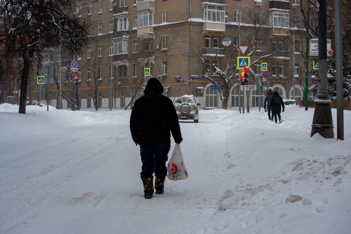 Когда снег в москве 2023 году. Снегопад в Москве 13 февраля. Москву завалило снегом. Москву завалило снегом 2022. Снегопад в Москве в феврале 2018 года.