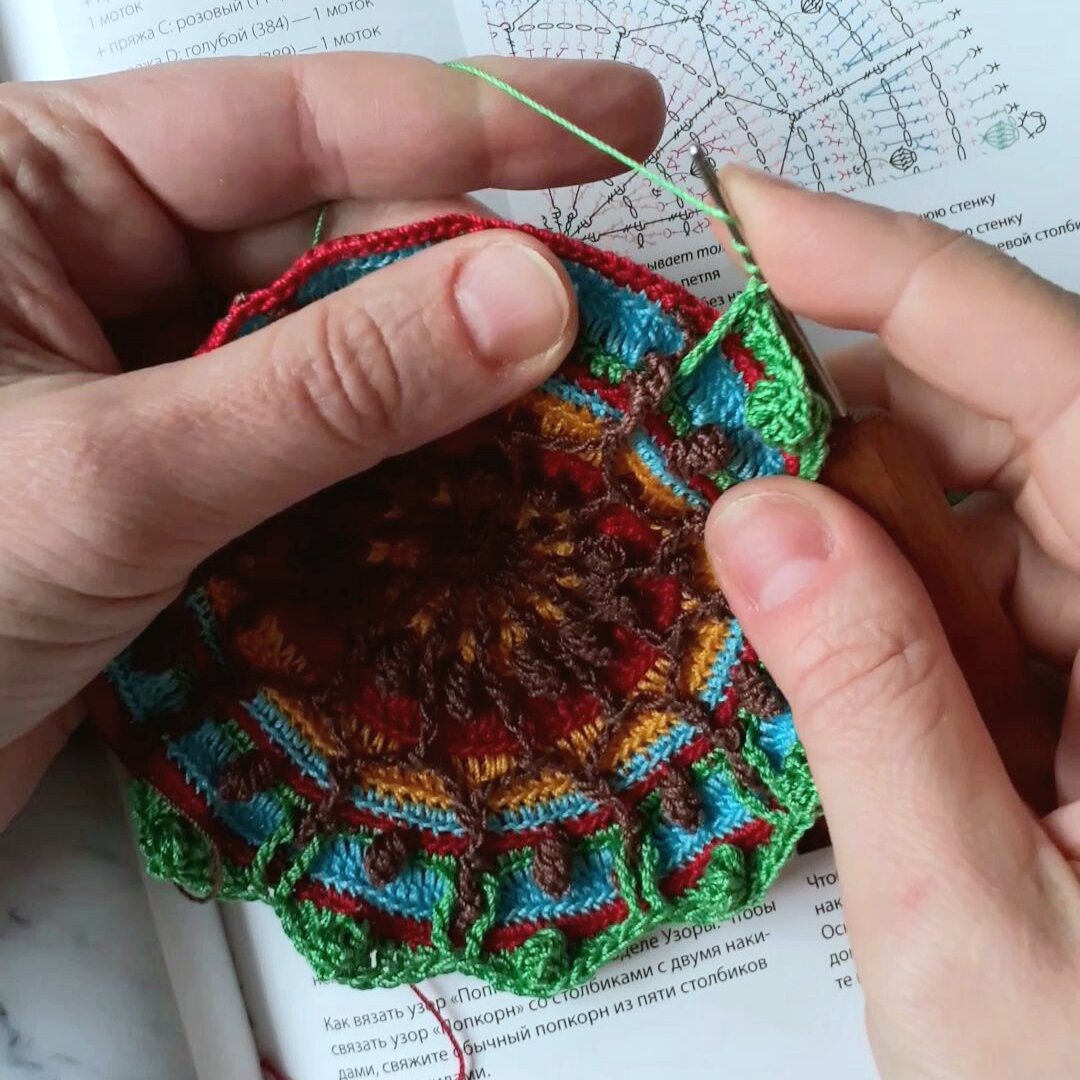 Вяжу мандалу и... медитирую))) Видео на канале