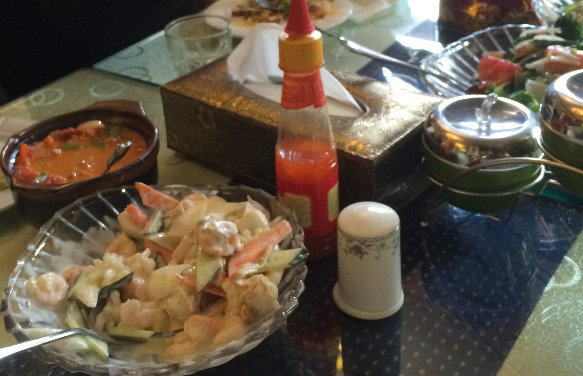 Маньчжурия, Китайский ресторан. Несколько адаптированная для русских кухня. И всё равно вкусно!!!