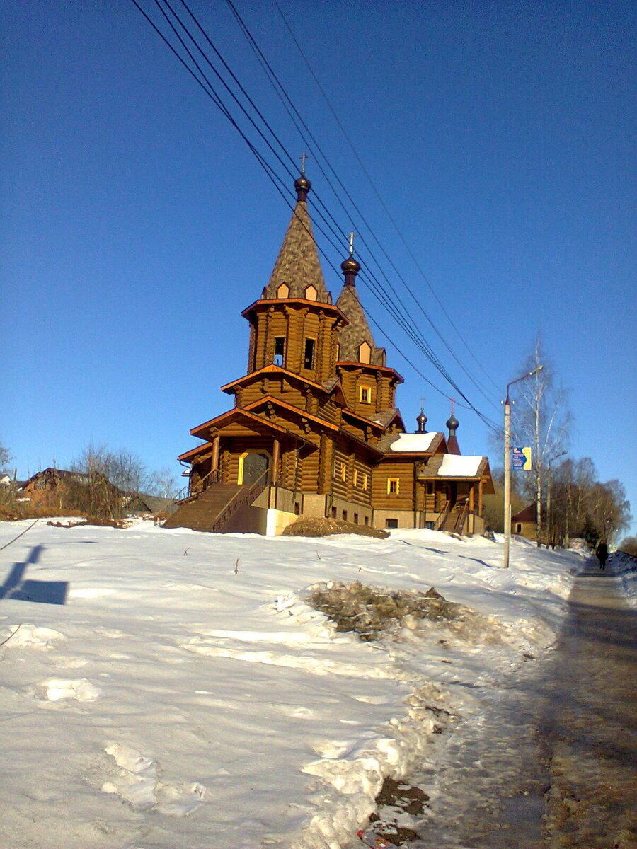 Храм Оптинских Старцев