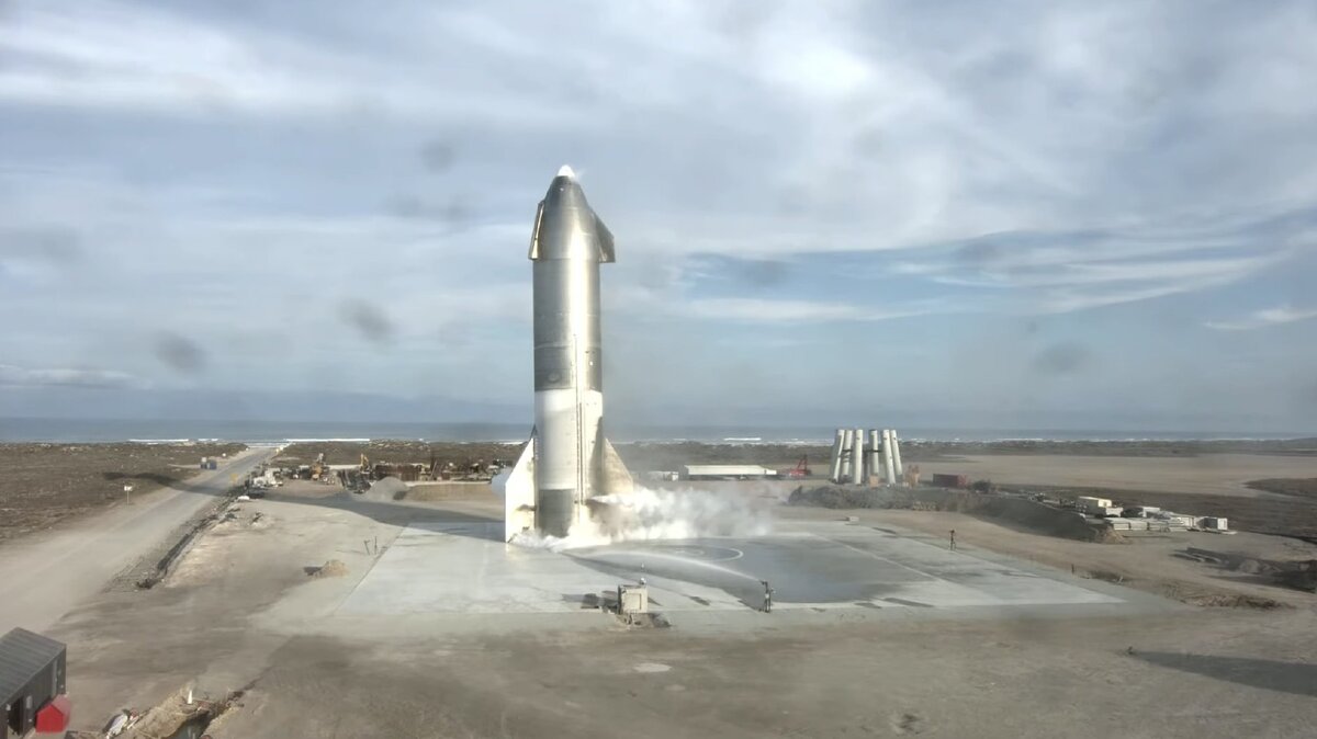 Starship SN10 на посадочной площадке