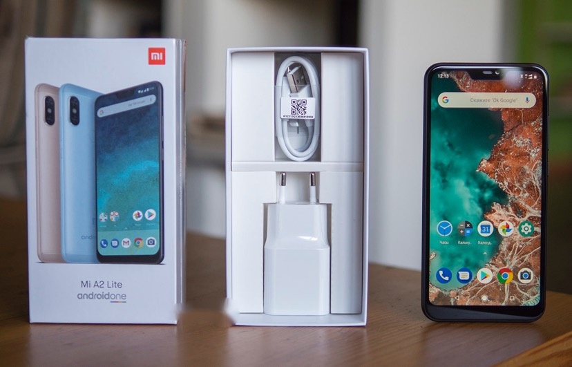 Комплект поставки Xiaomi Mi A2 Lite