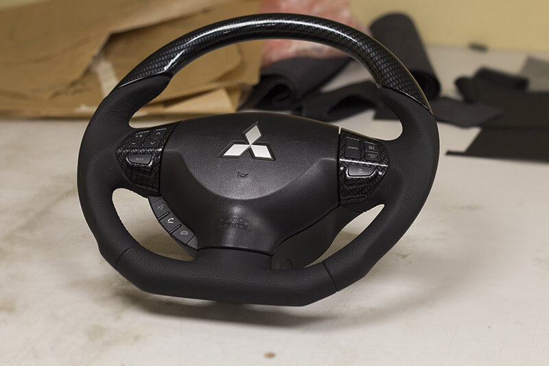 Анатомический руль Mitsubishi Outlander XL