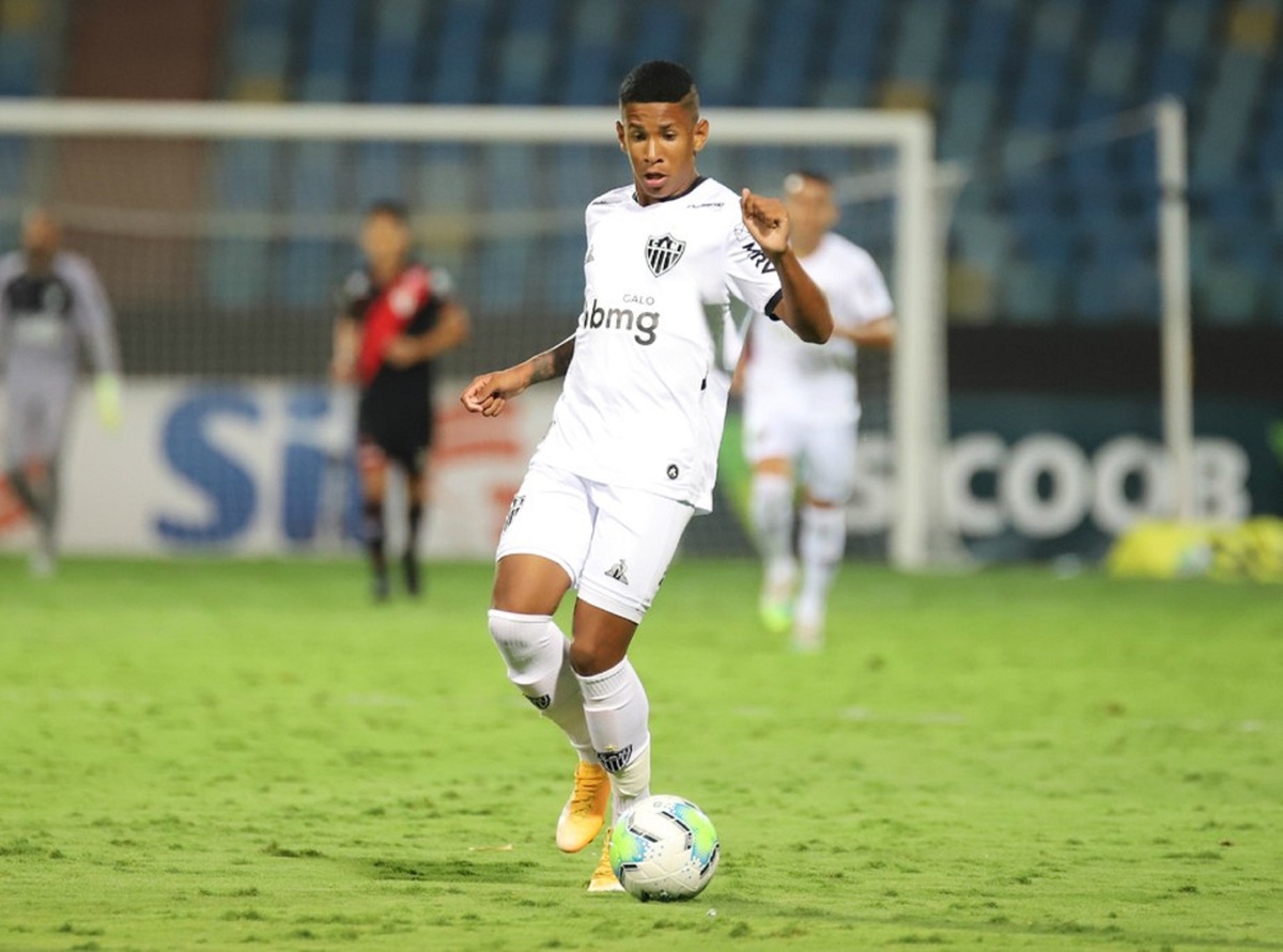 С мячом на ты