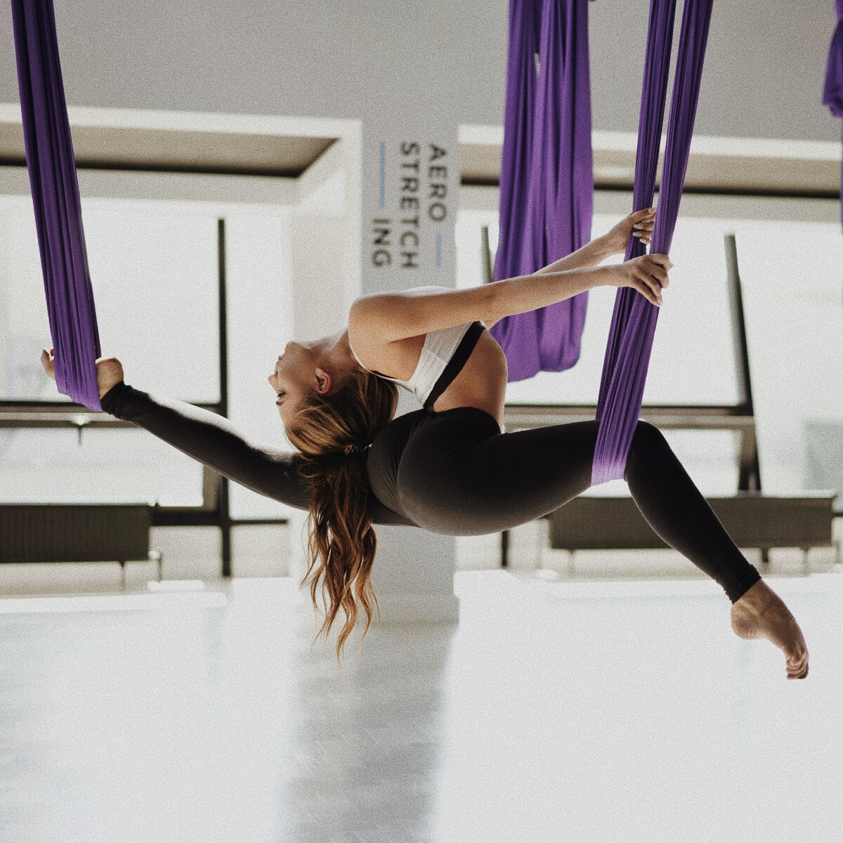 Тренировка по аэростретчингу (Фото: https://topstretching.com/)