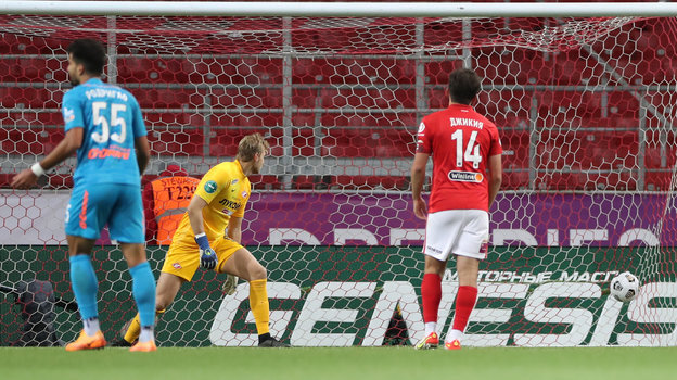 Хоть бы набок завалился для приличия