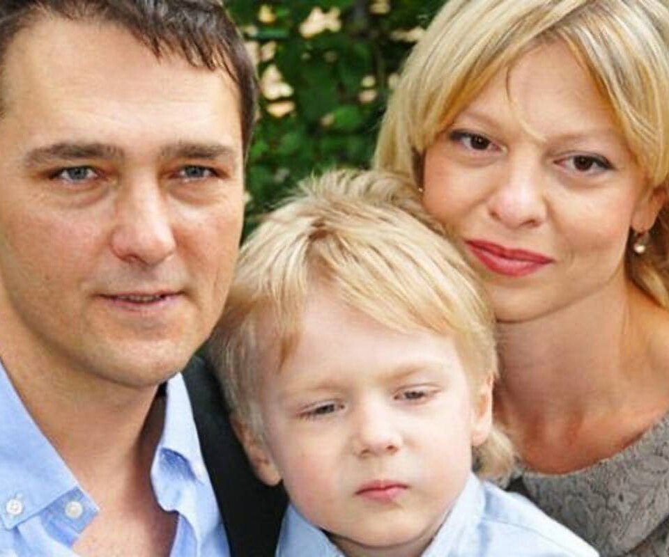    «Светке плохо»: самочувствие вдовы Юрия Шатунова резко ухудшилось после похорон