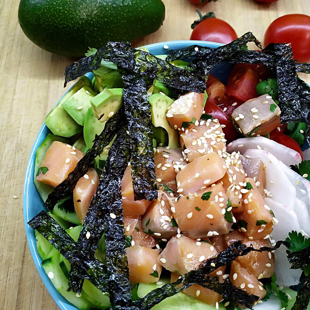 Поке боул с лососем