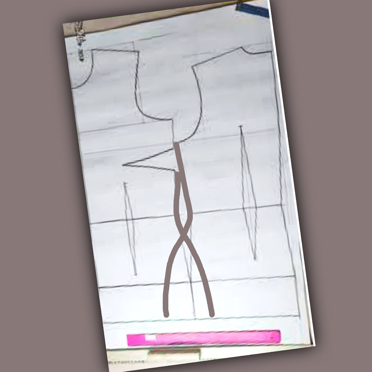 Выделена боковая линия.