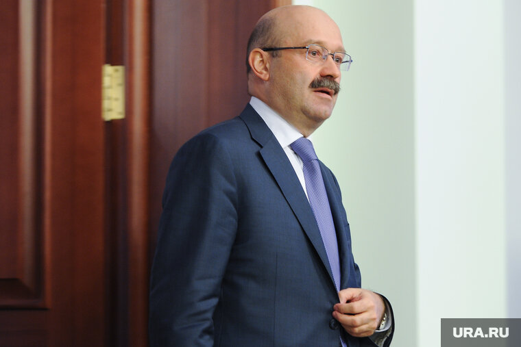    Россия не может свободно конвертировать рупии, которые получила от продажи нефти Индии, отметил Михаил Задорнов