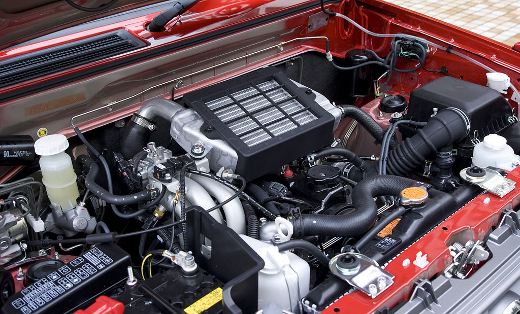 Крохотный моторный отсек 