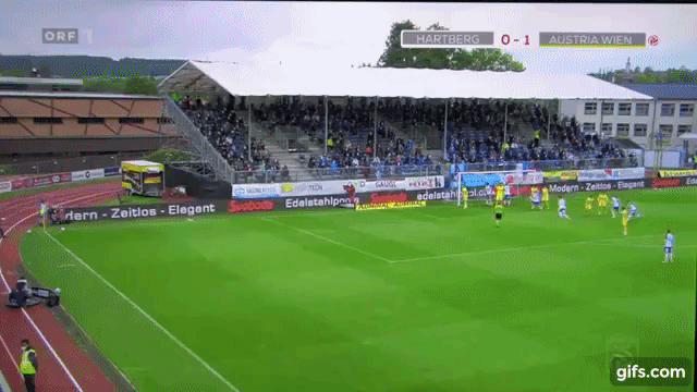 Второй гол Хартбергу. Образцово-показательная контратака после углового у своих ворот, завершившаяся точным "забросом" за шиворот вратарю.