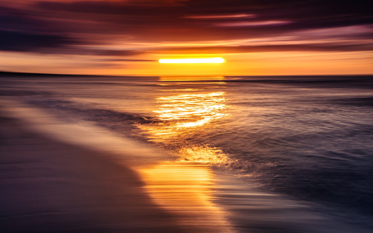 Photo by Marek Piwnicki https://unsplash.com/