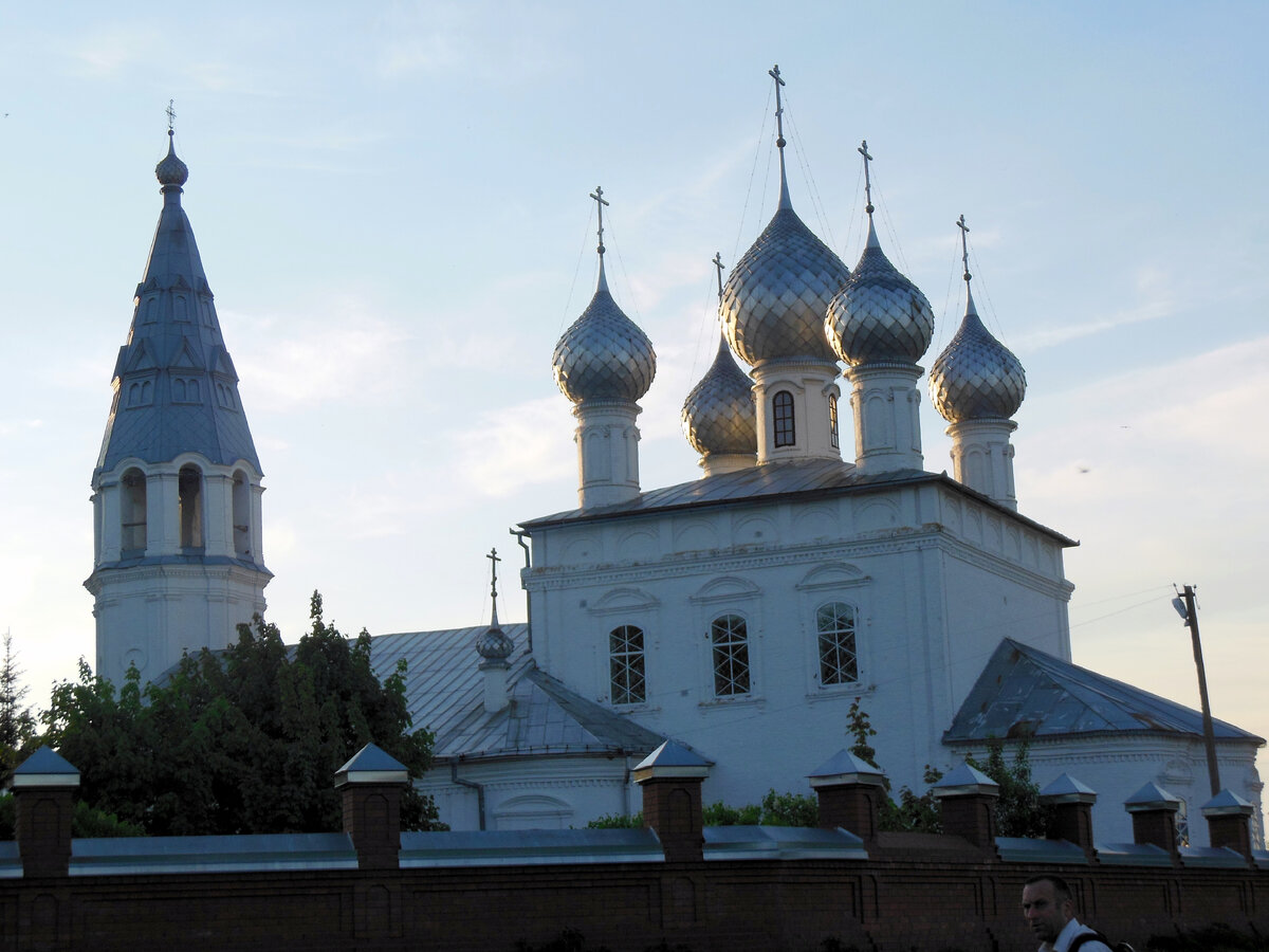 Церковь Воскресения Словущего в селе Воскресенское Нерехтского района.