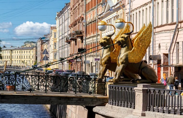     Грифоны Питера