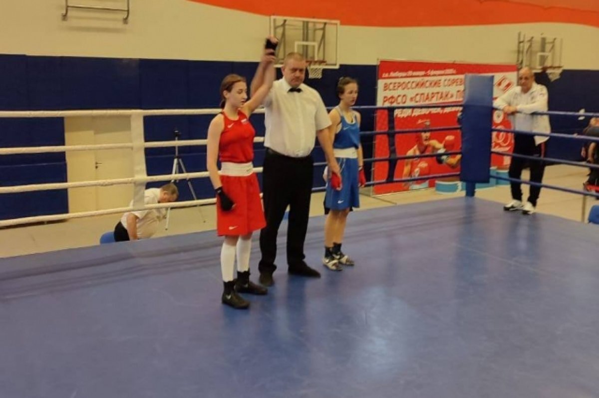    Томичка выиграла серебро всероссийских соревнований по боксу