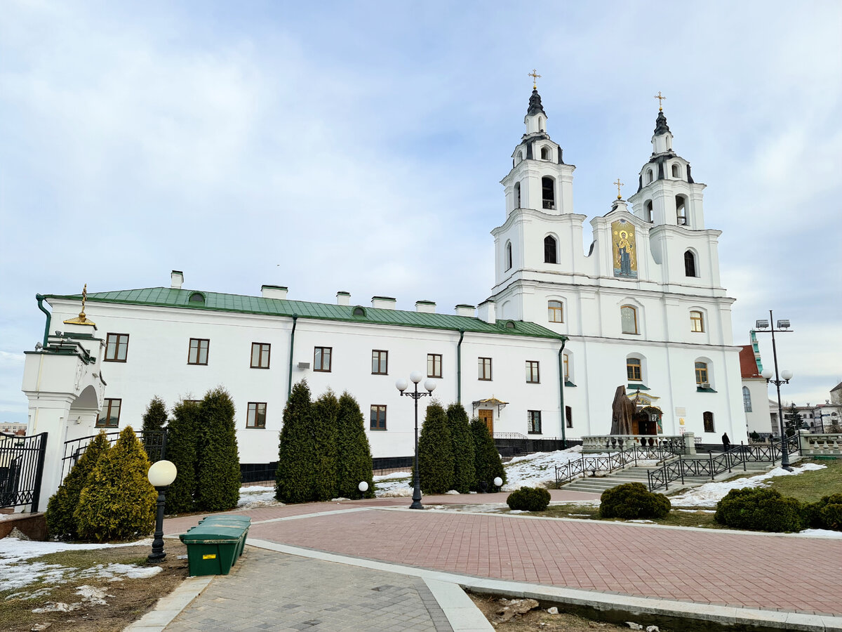 Гуляю по Верхнему городу в Минске и пробую Malanka Chmara Calvados | Beer &  Travel | Дзен