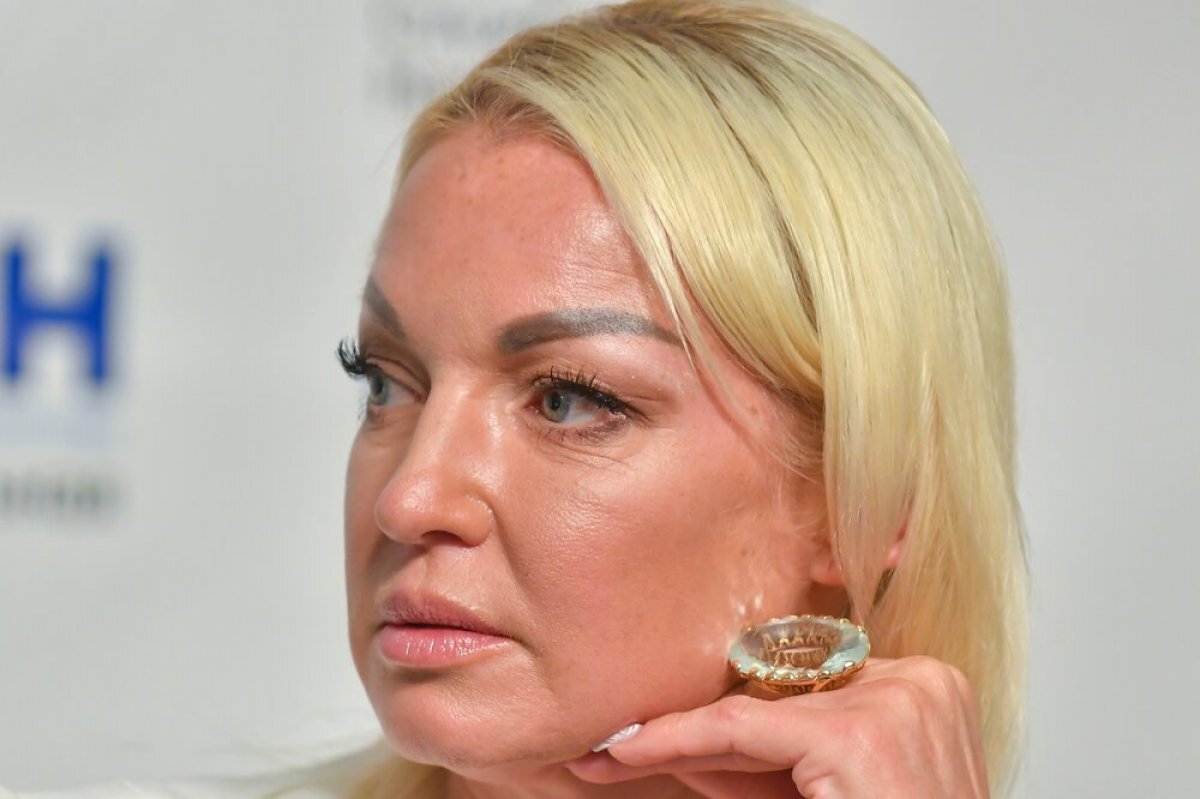    Анастасия Волочкова призналась, что стала балериной без нужных задатков