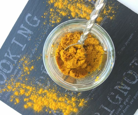 Куркума для приготовления "золотого молока"