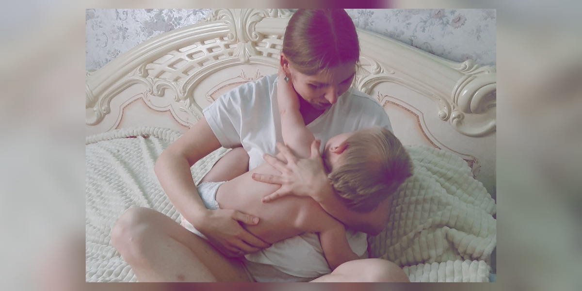 Моему ребёнку здесь 1,6г,  беременность 24 нед, мы все ещё на ГВ.