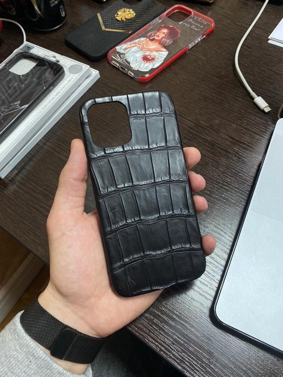 Эксклюзивный чехол из чёрной кожи крокодила Mobcase 1332 для iPhone 12 Pro Max