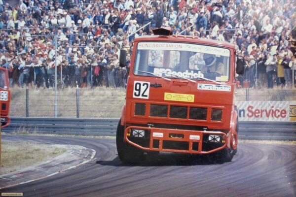 Гоночный МАЗ образца 1989 года