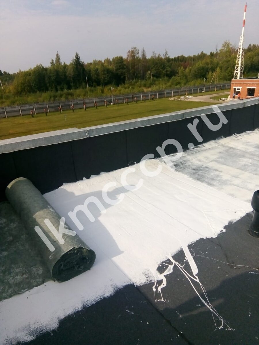 Пример сплошного армирования и гидроизоляции плоской кровли материалом Дорнит .