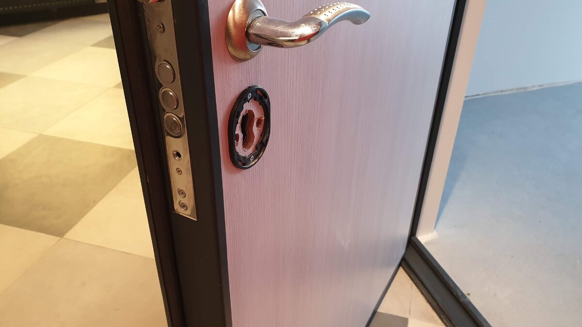 Входная тверь