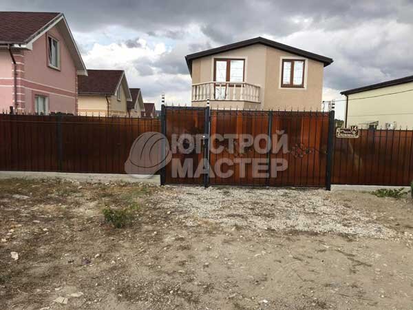 Комбинированный забор от компании ЮгСтройМастер